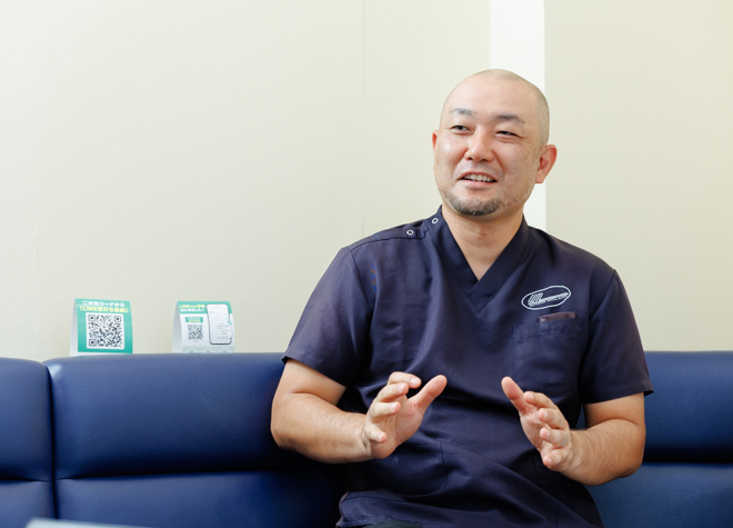以前は無断キャンセルを防ぐために、翌日通院予定の患者さま全員に対して、スタッフが前日に電話をしていました。毎日50〜60人ほどでしたが、LINEの一斉配信機能を使うことでこの業務が不要となり、スタッフの業務負担は大幅に軽減されました。