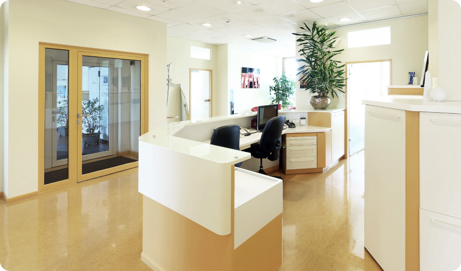 【駅から徒歩5分の好立地】